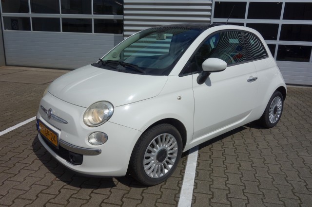 FIAT 500 1.2 LOUNGE,Pano, Climate control, Blue and me, Sonneveld Groothuis Autoservice, Delden