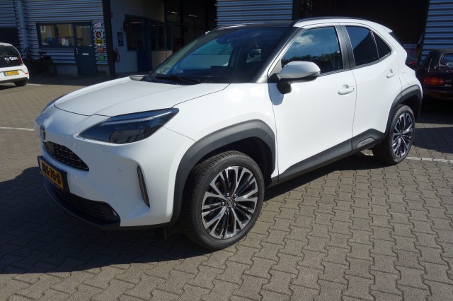 TOYOTA YARIS 1.5 HYBRID ADVENTURE, Pano, JBL, HUD, Winterset, Sonneveld Groothuis Autoservice, Delden