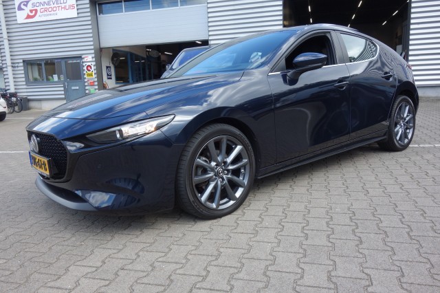 MAZDA 3 2.0 E-SA-G COMFORT,18 Inch,Navi, HUD, i-Activesense, Sonneveld Groothuis Autoservice, Delden
