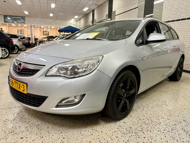 OPEL ASTRA 1.3 CDTI AIRCO / Trekhaak / CRUISE / NAVIGATIE , Autobedrijf de Toekomst B.V., Vlijmen