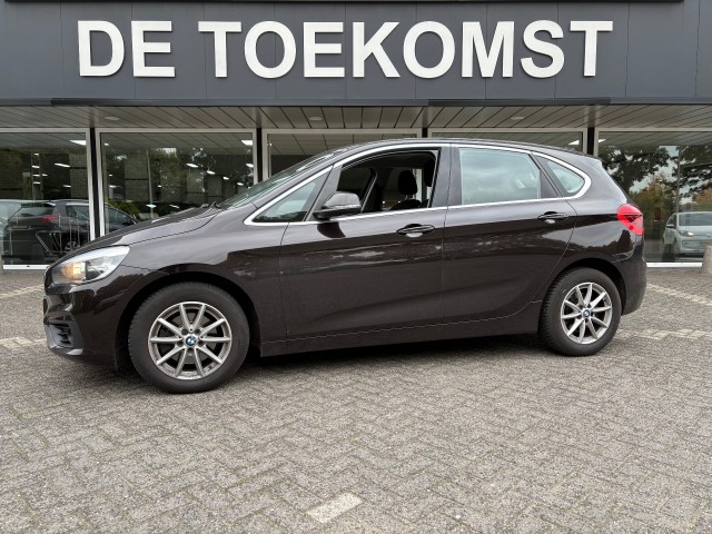 Bmw 2-serie active tourer - 216 D Automaat Afn. Trekhaak Navigatie Cruise Airco PDC