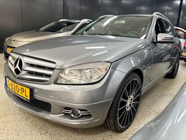 MERCEDES-BENZ C-KLASSE 180 CDI AVANTGARDE / AUTOMAAT / LEDER / ZWENKHAAK / NAVI / CRUIS, Autobedrijf de Toekomst B.V., Vlijmen