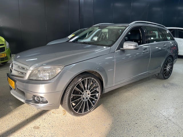 Mercedes-benz C-klasse - 180 CDI AVANTGARDE / AUTOMAAT / LEDER / ZWENKHAAK / NAVI / CRUIS