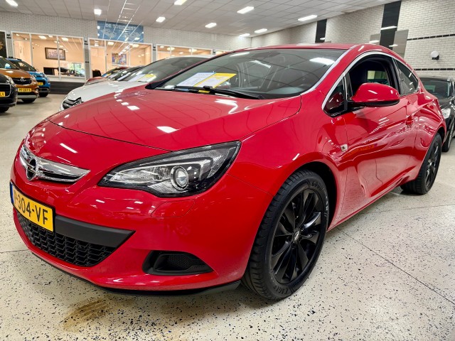 Opel Astra - GTC 1.4 T SPORT BiXenon Airco ECC PDC Trekhaak