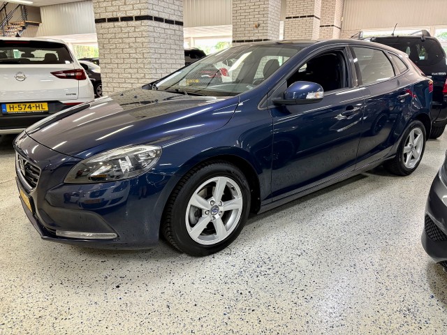 Volvo V40 - 1.6 D2 Navigatie Airco ECC Trekhaak