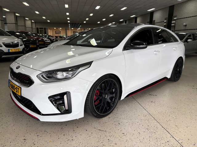 Kia Pro ceed - 1.6 T-GDI GT 204pk VOL Panorama Leder Multimedia Camera ECC