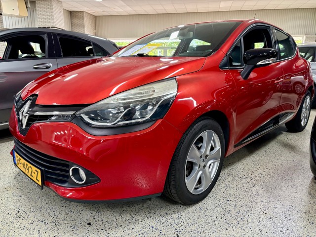 Renault Clio - 1.2 16V Navigatie Airco Cruise BLUETOOTH KEYLESS GO NAP