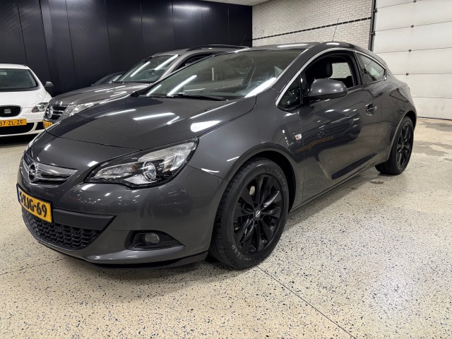 Opel Astra - GTC 1.4 T SPORT 140pk Airco ECC PDC LM18 Half Leder