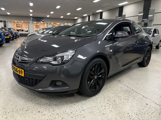 Opel Astra - GTC 1.4 T Sport 140pk Airco ECC PDC LM18 Half Leder
