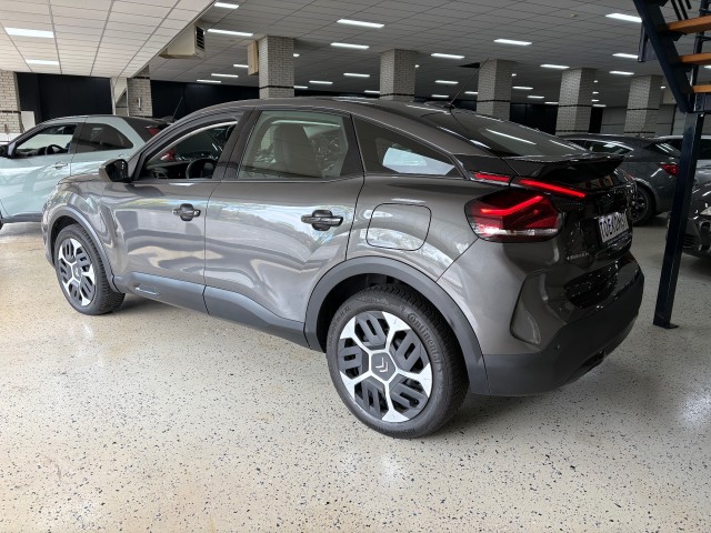 Citroen C4 - 1.2 Feel Navigatie ECC Climat PDC Cam Cruise LED Multimedia