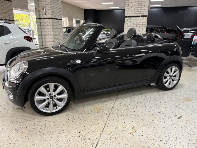 Mini Cabrio - 1.6 PEPPER Leder Apple Android PDC ECC Airco Cruise Windscherm