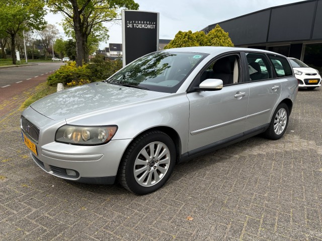 Volvo V50 - 1.8 APK 1-2027 Airco CLIMAT Cruise Meeneemprijs