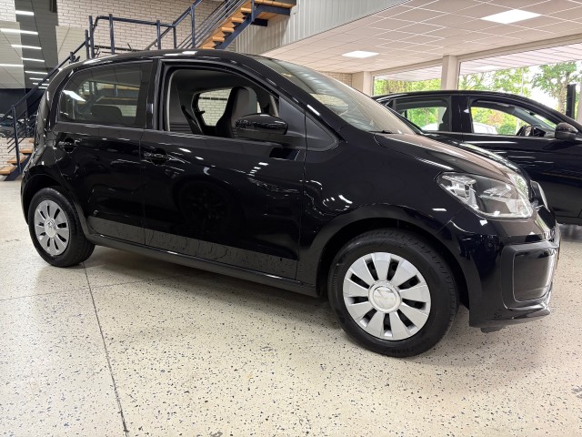 Volkswagen Up - 1.0 Airco Multimedia USB Parkeersensor NL NAP