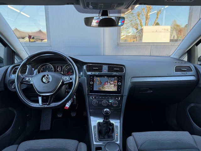 VOLKSWAGEN GOLF Variant 1.5 TSI Highline Business R-Line 150pk Adp Cruise, Navi, Autobedrijf Schneberger, 6641 AG Beuningen