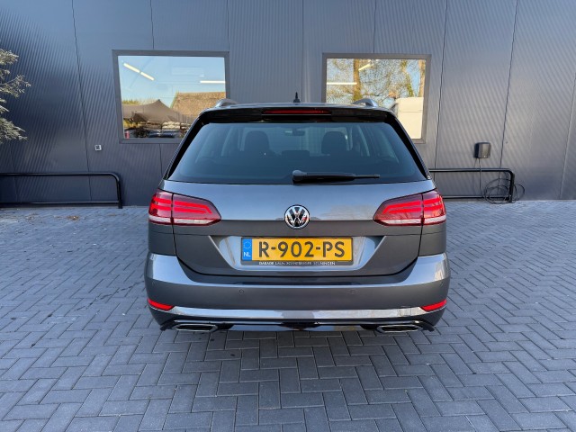 VOLKSWAGEN GOLF Variant 1.5 TSI Highline Business R-Line 150pk Adp Cruise, Navi, Autobedrijf Schneberger, 6641 AG Beuningen