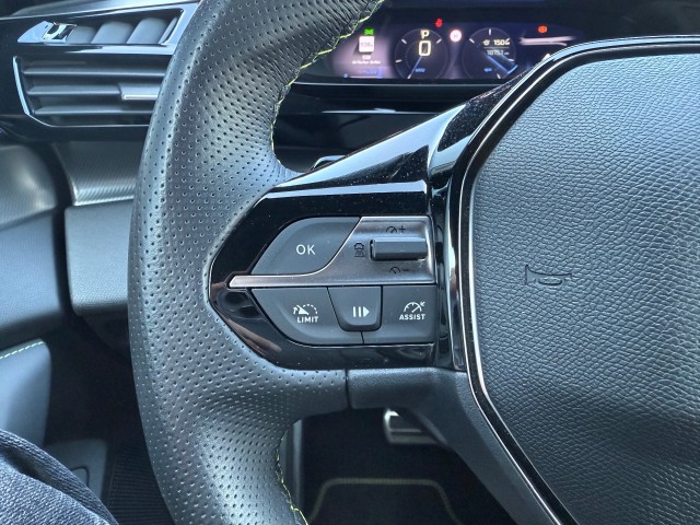 PEUGEOT 408 1.2 PureTech GT 130 / Camera / Elek. stoelen / PDC / Stoelverw. Autobedrijf Schneberger, 6641 AG Beuningen