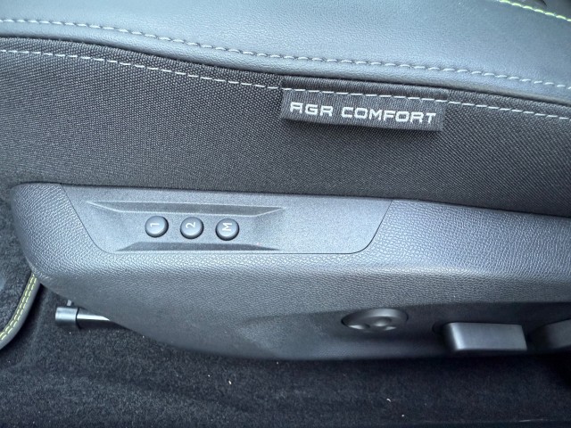 PEUGEOT 408 1.2 PureTech GT 130 / Camera / Elek. stoelen / PDC / Stoelverw. Autobedrijf Schneberger, 6641 AG Beuningen