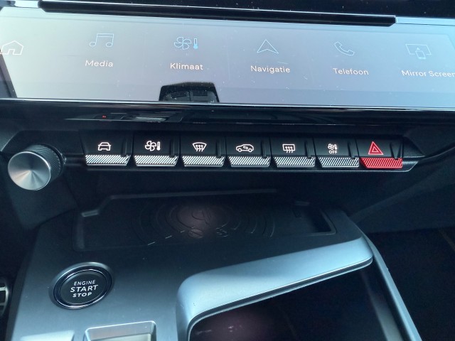 PEUGEOT 408 1.2 PureTech GT 130 / Camera / Elek. stoelen / PDC / Stoelverw. Autobedrijf Schneberger, 6641 AG Beuningen