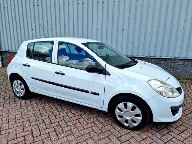 RENAULT CLIO 1.2 16V Authentique Airco Nieuwe APK 2025 , Garagebedrijf Erik Pijnenburg, Oirschot