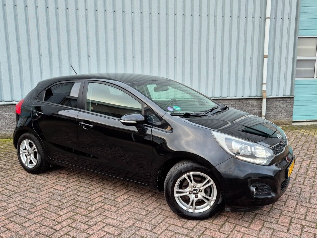 KIA RIO 1.2 CVVT Executive Airco Navi Cruise CTRL, Garagebedrijf Erik Pijnenburg, Oirschot