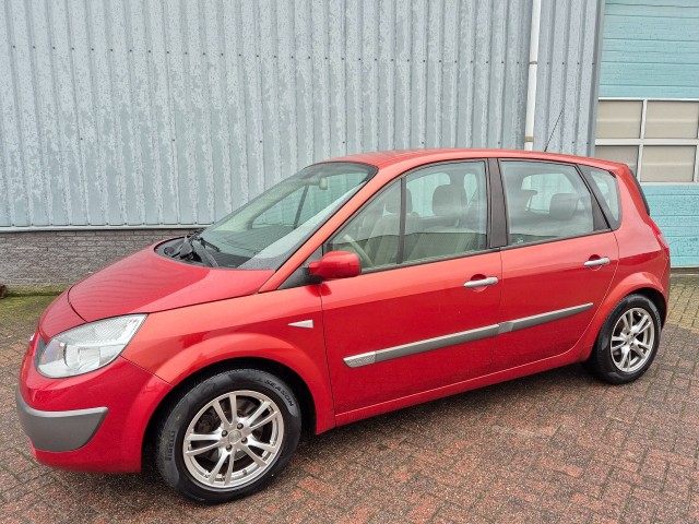 RENAULT SCENIC