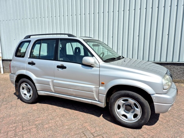 SUZUKI GRAND VITARA 2.0 4WD , Garagebedrijf Erik Pijnenburg, Oirschot