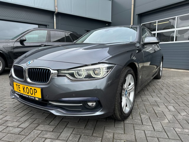 BMW 3-SERIE 330e High Executive Automaat, navigatie, airco, cruise control, de Bruyn Auto's V.O.F., Baarle - Nassau