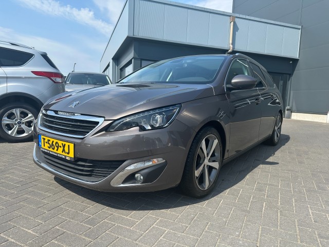 PEUGEOT 308 308 SW 1.2e-THP Premiere Navi Panorama Trekhaak , de Bruyn Auto's V.O.F., Baarle - Nassau