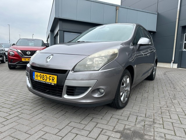 RENAULT SCENIC 1.6 Dynamique Navigatie Trekhaak , de Bruyn Auto's V.O.F., Baarle - Nassau