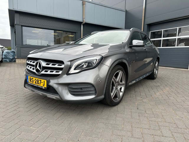 MERCEDES-BENZ GLA-KLASSE GLA 180 Premium AMG-Line Camera stoelverw. , de Bruyn Auto's V.O.F., Baarle - Nassau