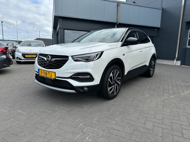 OPEL GRANDLAND X 1.2 Turbi Innovation Camera Trekhaak , de Bruyn Auto's V.O.F., Baarle - Nassau