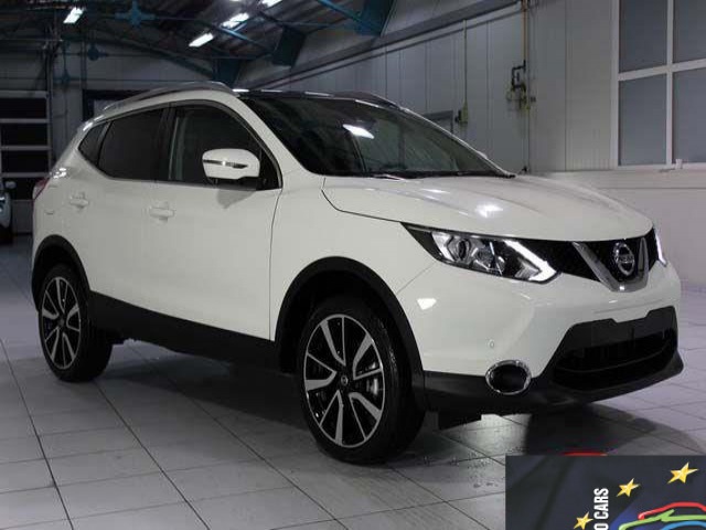 Nissan Qashqai - 1,6 DCI TEKNA PANORAMA 4X2