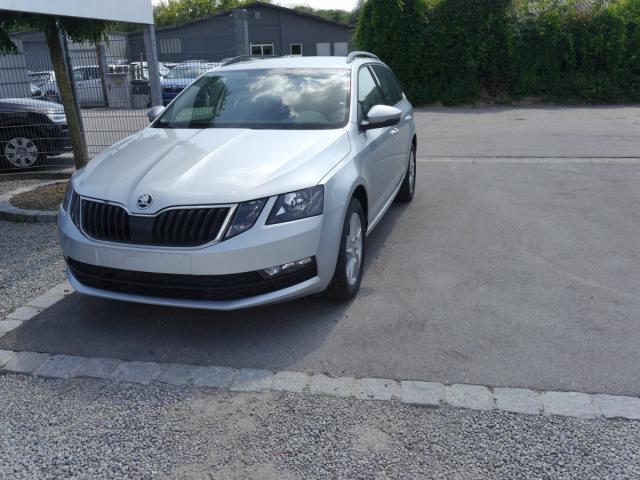 Skoda Octavia - Combi 1.4 TSI AMBITION * NAVI PDC SIT...