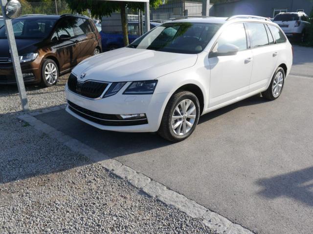 Skoda Octavia - Combi 1.8 TSI DSG STYLE * LED-SCHEINW...
