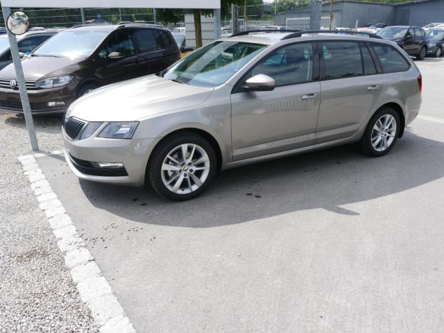 Skoda Octavia - Combi 1.4 TSI AMBITION * NAVI PDC SHZ...