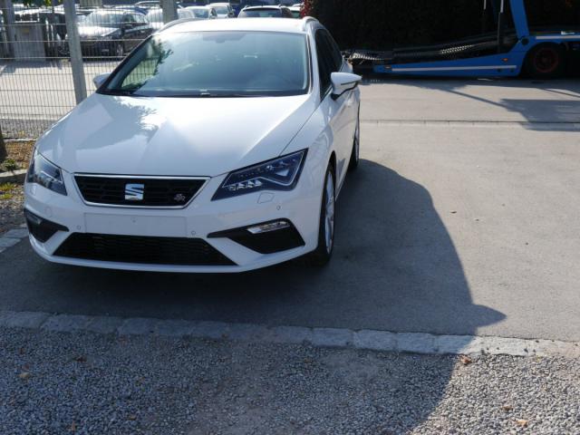Seat Leon - 1.5 TSI FR * 18 ZOLL VOLL-LED WINTERPAKE...