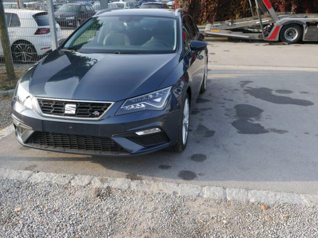 Seat Leon - 1.5 TSI FR * 18 ZOLL VOLL-LED WINTERPAKE...