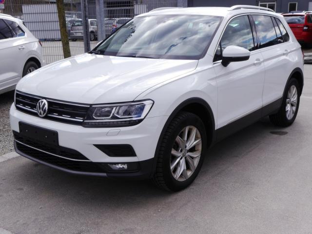 Volkswagen Tiguan - 2.0 TSI DSG 4MOTION HIGHLINE * DCC ACC...