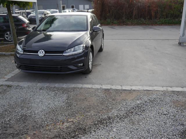 Volkswagen Golf - II 1.0 TSI TRENDLINE * WINTER- & CONNECT...
