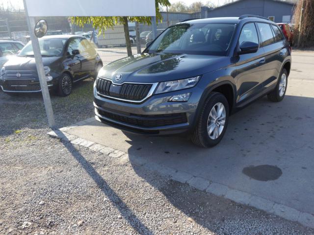 Skoda Kodiaq - 1.5 TSI ACT DSG ACTIVE * NAVI PDC SITZ...