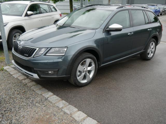 Skoda Octavia - Combi 2.0 TSI DSG SCOUT 4x4 * AHK LED...