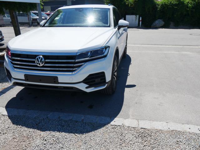 Volkswagen Touareg - 3.0 V6 TDI DPF 4MOTION STYLE * AHK 19...