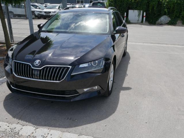 Skoda Superb - Combi 2.0 TDI DPF DSG AMBITION * BUSIN...