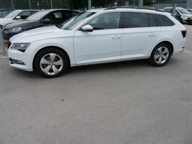 Skoda Superb - Combi 2.0 TDI DPF DSG AMBITION * BUSIN...