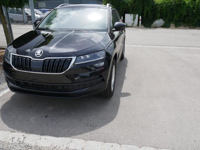 Skoda Karoq - 1.5 TSI ACT DSG STYLE 4x4 * NAVI LED-SC...
