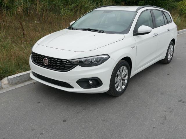 Fiat Tipo - 1.4 T-JET LOUNGE * SOFORT UCONNECT LINK ...