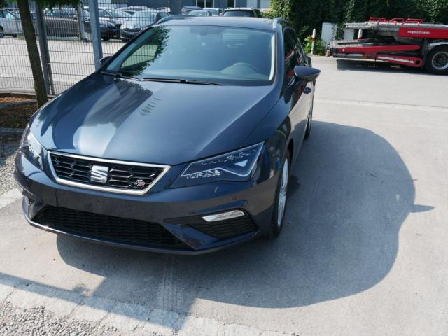 Seat Leon - 1.5 TSI ACT FR * PANORAMA-SD NAVI VOLL-L...