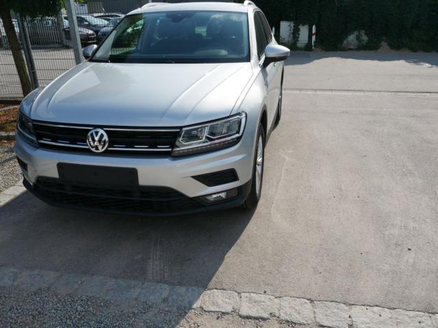 Volkswagen Tiguan - 1.5 TSI ACT HIGHLINE * MARATON EDITION...