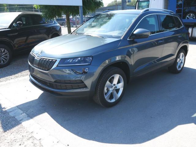 Skoda Karoq - 1.5 TSI ACT DSG STYLE * NAVI LED-SCHEIN...