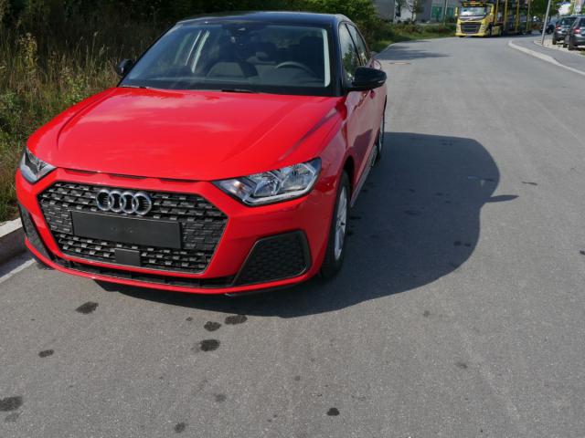 Audi A1 - 25 TFSI * SOFORT PARKTRONIC SITZHEIZUNG KL...